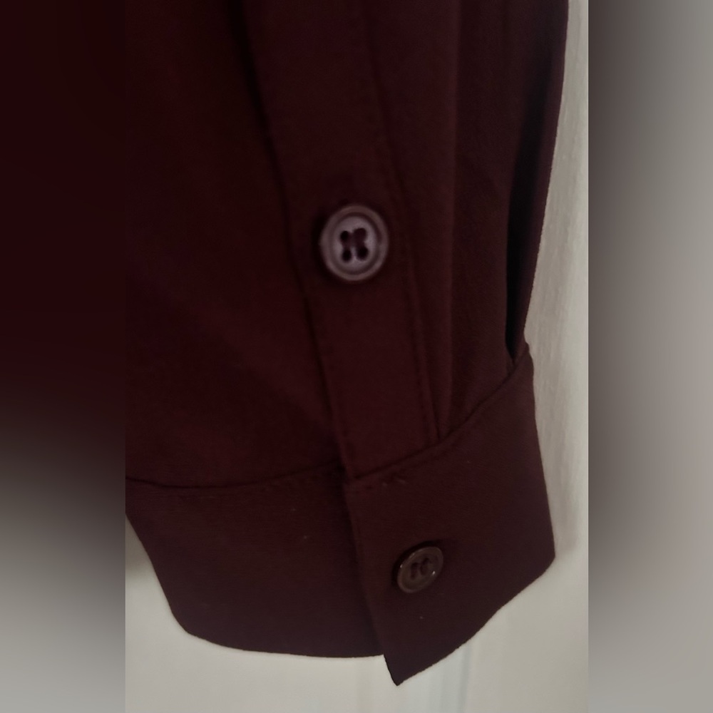 INC Mixed media, tie front, burgundy, button front blouse Size XL - Picture 5 of 5